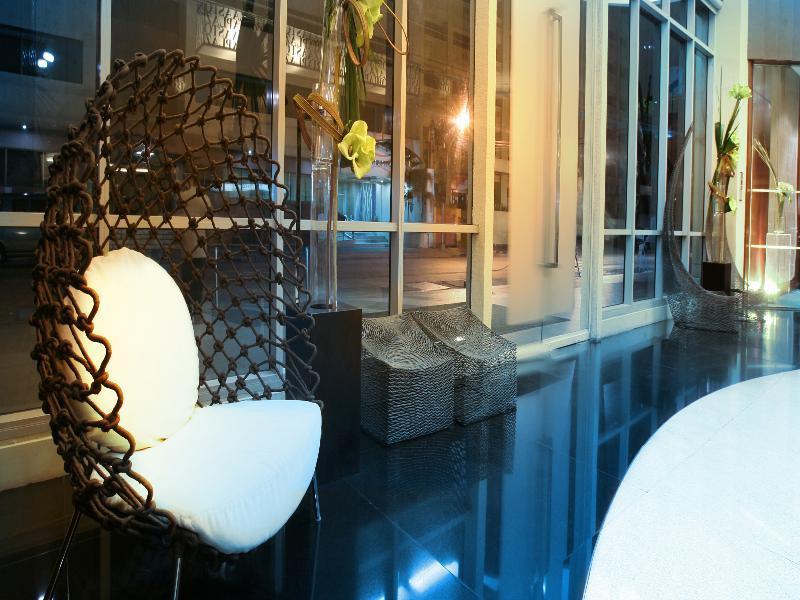Astoria Plaza Hotel Pasig City Bagian luar foto