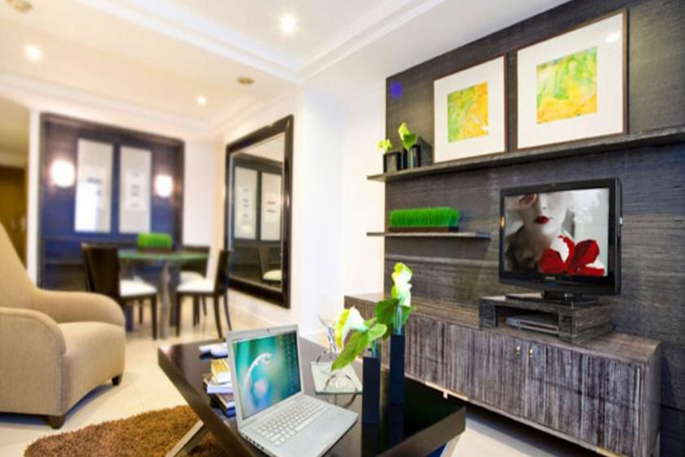 Astoria Plaza Hotel Pasig City Bagian luar foto