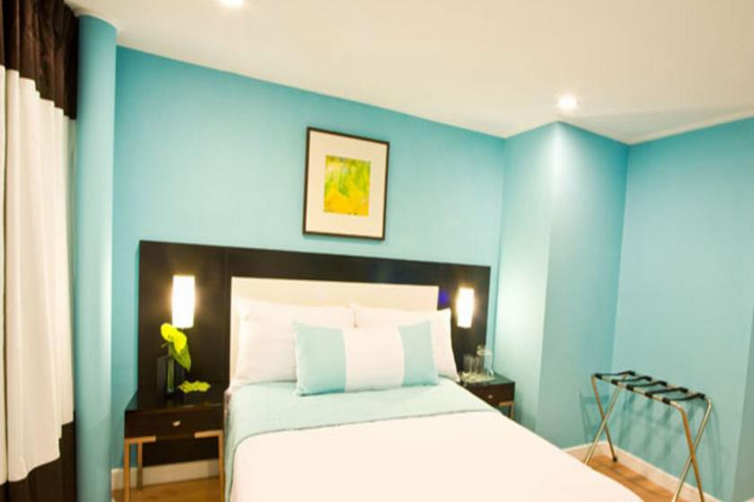 Astoria Plaza Hotel Pasig City Bagian luar foto