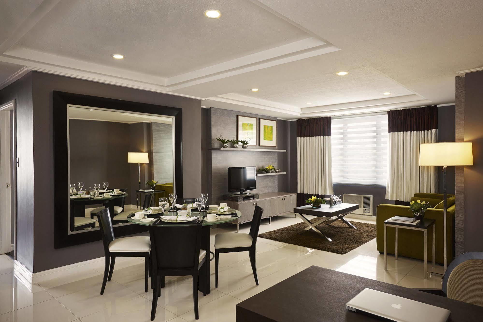 Astoria Plaza Hotel Pasig City Bagian luar foto