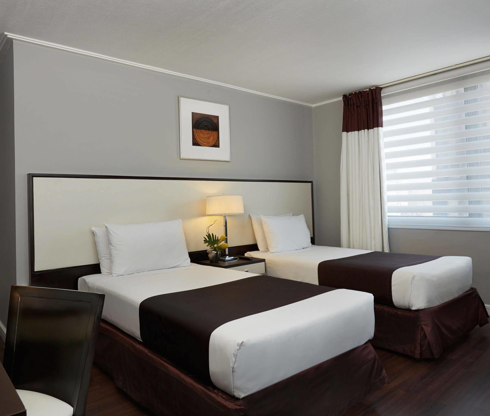 Astoria Plaza Hotel Pasig City Bagian luar foto
